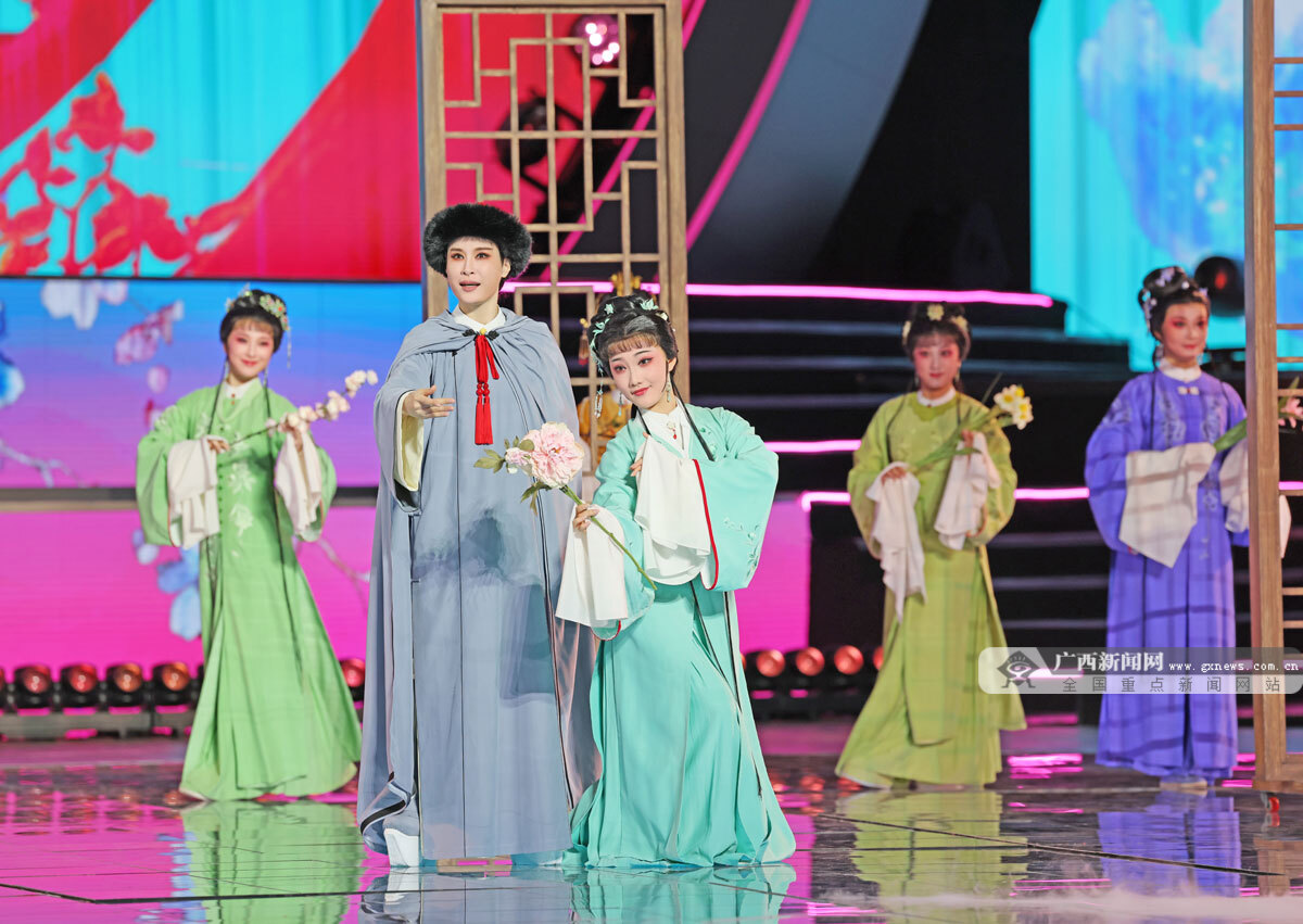 2��19�ս��c(di��n)�D