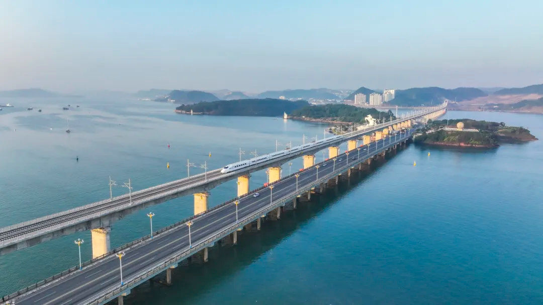 PA视讯上午在广州下午在越南!外国人也赶中国春运(图9)