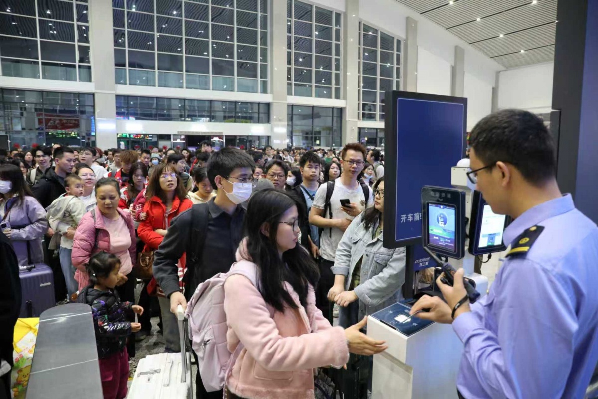 春节假期，广西发送旅客超400万人次