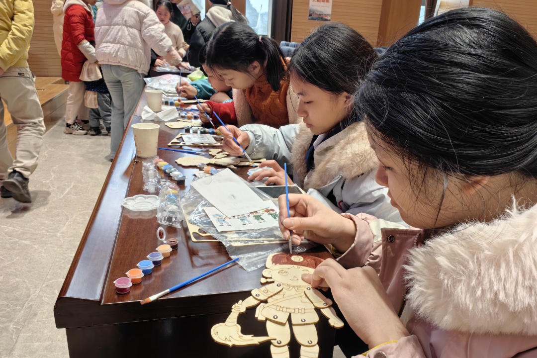 ��ɫ���������գ�����ʢ����´�