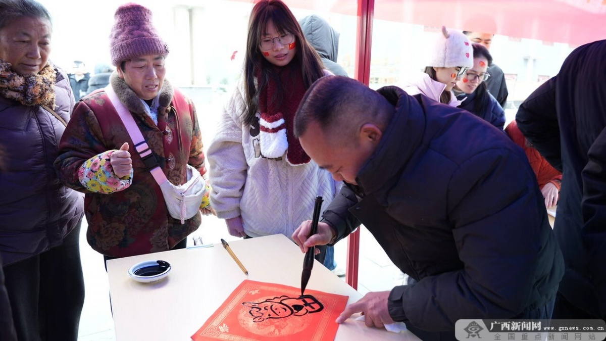 ��ɫ���������գ�����ʢ����´�