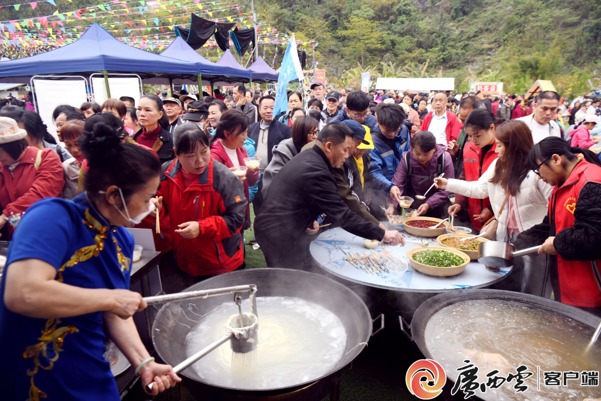 一碗生榨粉，沸腾一座城