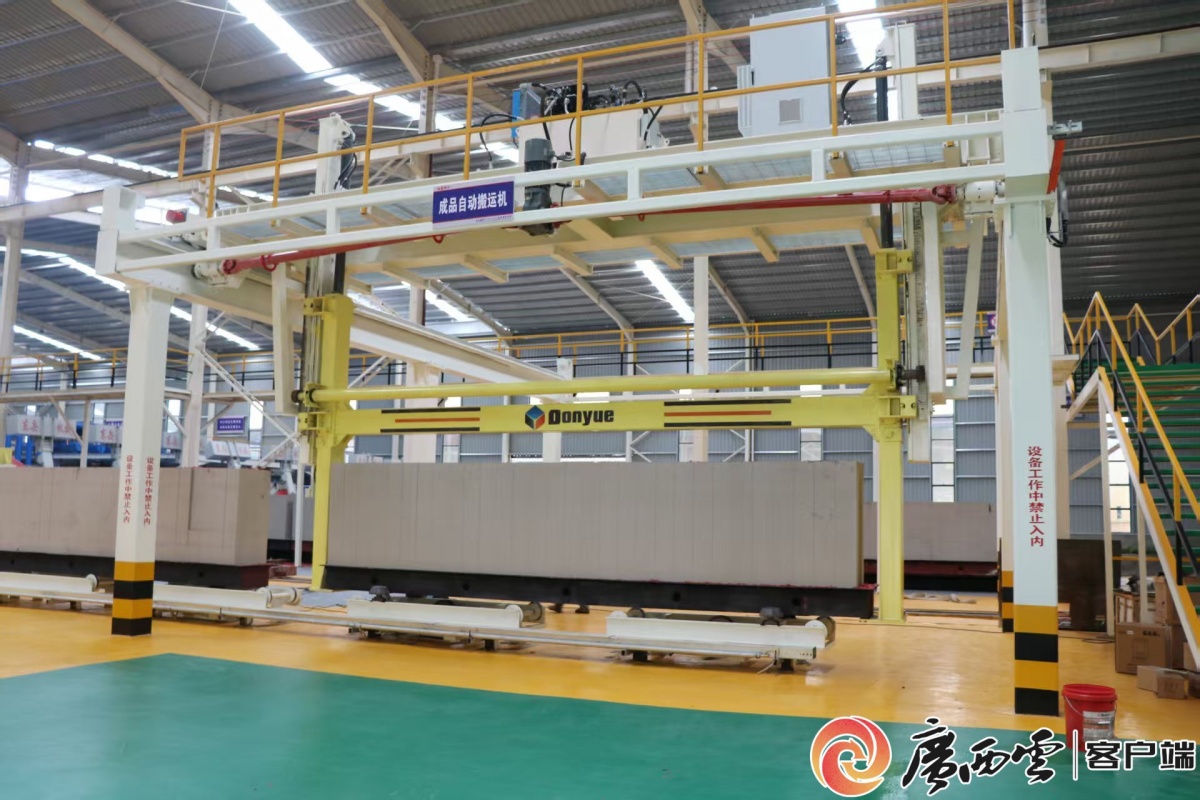 广西日报贺州头条|钟山经开区凭何跻身自治区级方阵(图3)