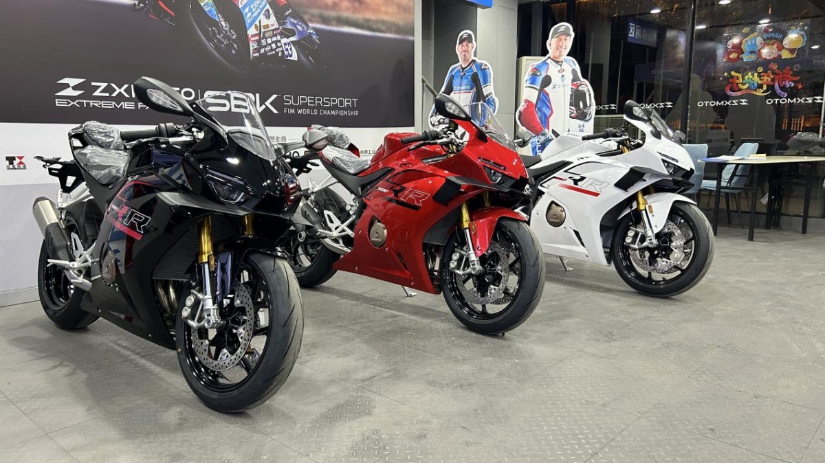 从赛道到门店：张雪机车夺冠后，南宁这条路摩托引擎响不停