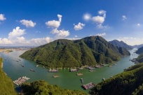 ���ˣ��»����������ܹ�ۡ���ɽ��ˮ��һƽ��