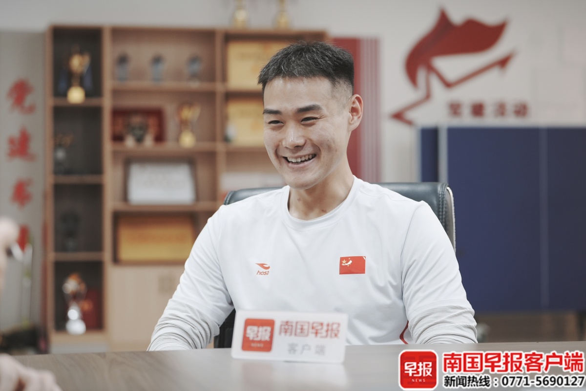 8金加冕！广西学子关涵之闪耀蹼泳赛场(图5)