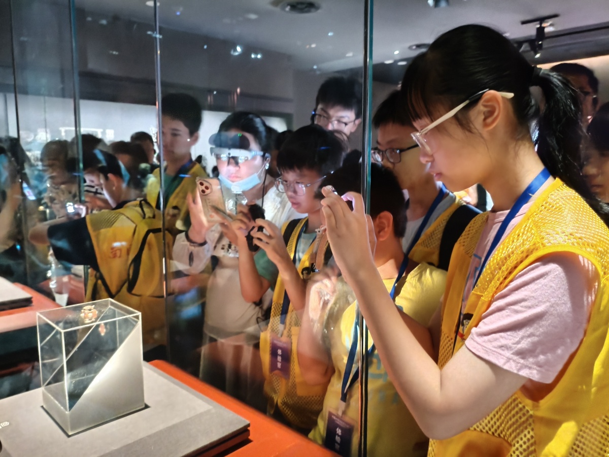 南国少年小记者湖南研学营圆满落幕，移动课堂里他们收获满满